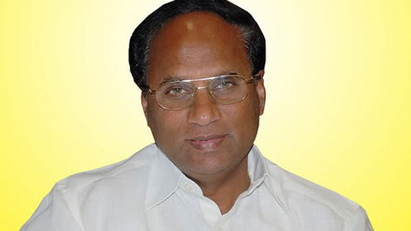 కోడెల కుమార్తెపై 3 కేసులు..! నిరూపించాలని సవాల్ విసురుతున్న మాజీ స్పీకర్..!!