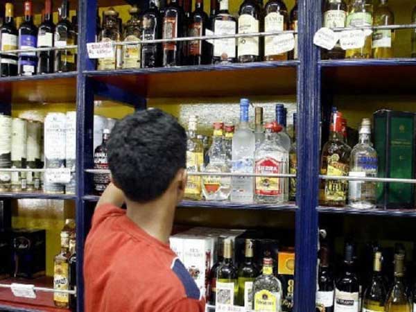 AP Excise heads ordered District officials to must control belt shops in ground level AP Excise heads ordered District officials to must control belt shops in ground level