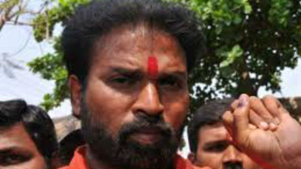 భారీ పాదయాత్ర