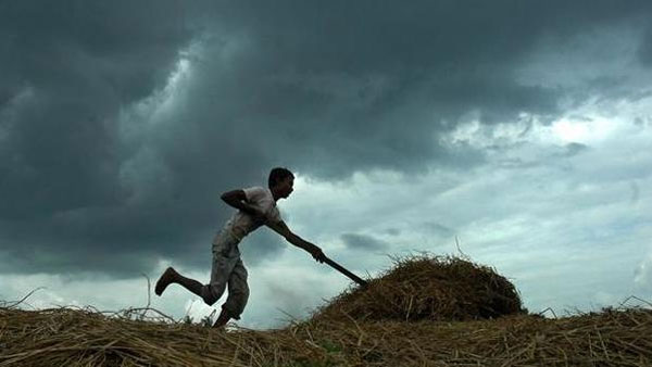 Danger bells: Vayu cyclone to return and hit Kutch next week Danger bells: Vayu cyclone to return and hit Kutch next week