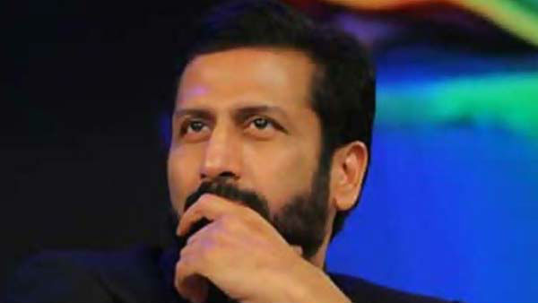 police have reached to the house of TV9 former CEO of Ravi Prakash in Hyderabad police have reached to the house of TV9 former CEO of Ravi Prakash in Hyderabad