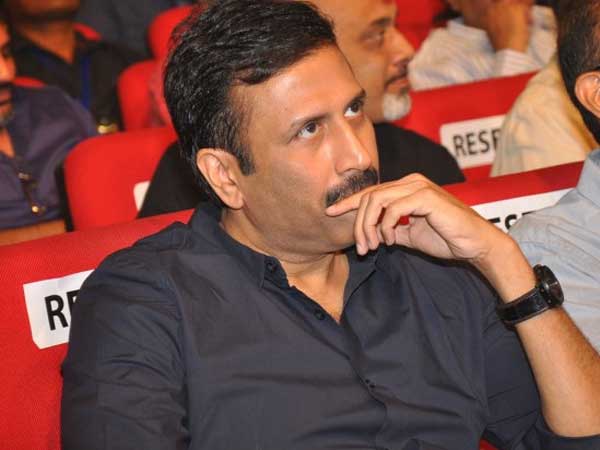 బెయిల్ కష్టమే .. విచారణకు హాజరు కావాల్సిందే .. రవి ప్రకాష్ ఏం చేస్తాడో ?