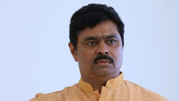 టీడీపీకి భారీ దెబ్బ..పార్టీలో చీలిక
