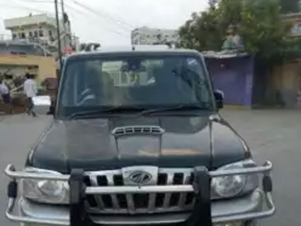 చర్యలు తీసుకొండి బాస్ ...