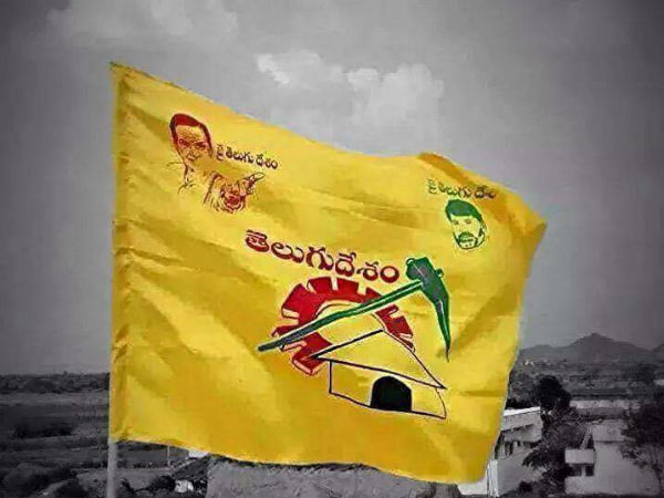 ఊగిసలాడుతున్న నేతలు..! మంత్రి వర్గ విస్తరణ తర్వాత ఫిరాయింపులు..!!