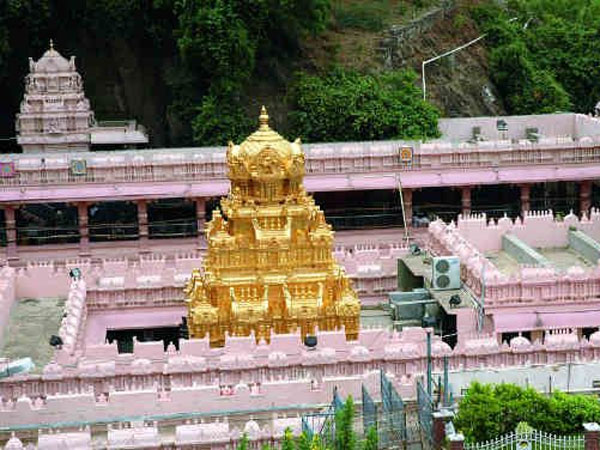 వెలుగు చూడని అసలు కారణాలు