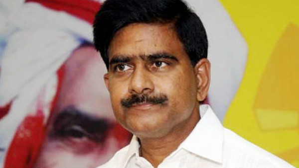 ఉమా..నీ అవినీతి పుట్ట పగులుతోంది..