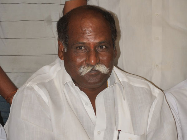వ్యాఖ్యల వీడియో పోలీసులకు అందజేత.. కేసు నమోదు .. వ్యక్తిగత పూచీకత్తుపై బెయిల్