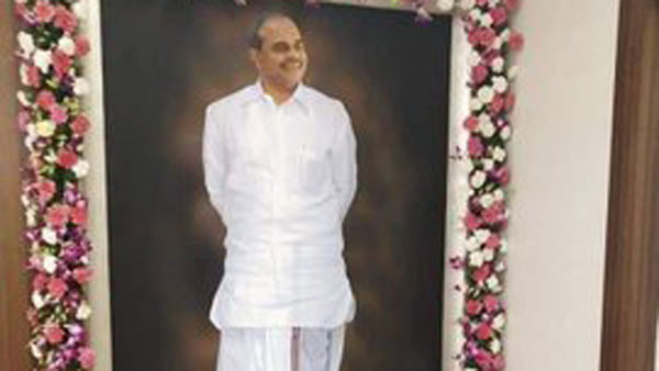 అనుక్షణం దగ్గరగా ఉండేలా..