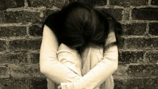 బైక్పై వెళ్తుండగా భార్య కిడ్నాప్