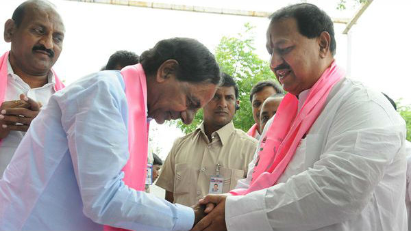 టీఆర్ఎస్ పార్లమెంటరీ పార్టీ సమావేశానికి హాజరు..! వెంటనే అమీత్ షాతో భేటీ..!!