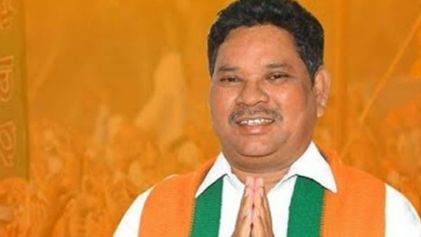 పోడు భూముల్లోకి వస్తే కట్టెలతో కొట్టండి..!