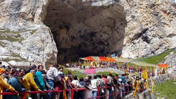 Jammu and Kashmir: Amarnath Yatra is suspended from Jammu route today Jammu and Kashmir: Amarnath Yatra is suspended from Jammu route today