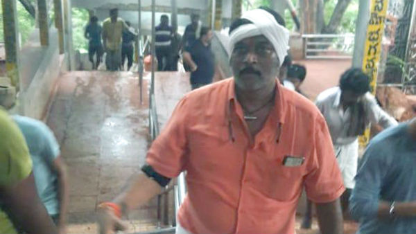 Karnataka Congress rebel MLA Anand Singh visits Tirumala on Friday by walk Karnataka Congress rebel MLA Anand Singh visits Tirumala on Friday by walk