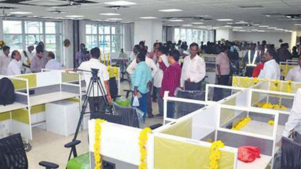 పేషీల్లో సిబ్బంది కొరత