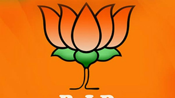 తన ఎమ్మెల్యేలను కాపాడుకునేందుకు కాంగ్రెస్ ప్రయత్నం