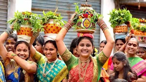 గోల్కొండ కోటలోకి ఉచిత ప్రవేశం