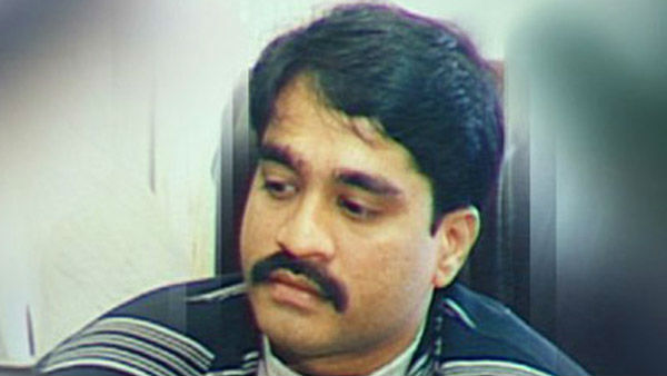 దావుద్ ఇబ్రహిం బహిరంగానే తిరుగుతున్నాడు