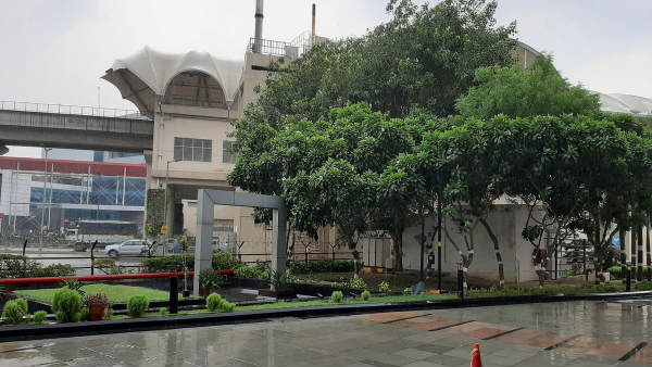 Rains in Delhi gives a huge relief to the people, shares videos on social media Rains in Delhi gives a huge relief to the people, shares videos on social media