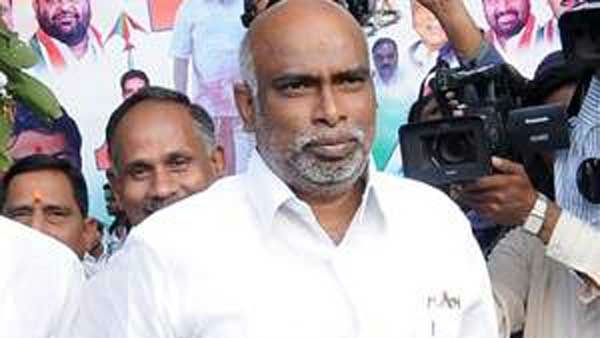 గల్లా అరుణ కుమారి వల్లే తానూ ఓడిపోయానంటున్న మాజీ మంత్రి డొక్కా మాణిక్య వరప్రసాద్
