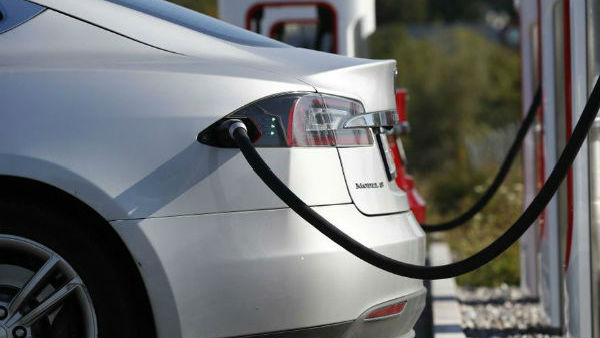 Rs 1.5 lakh income tax deduction on loans taken to buy e-vehicles Rs 1.5 lakh income tax deduction on loans taken to buy e-vehicles