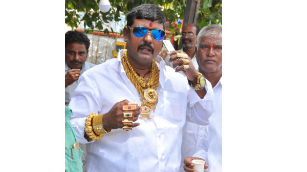Goldman in Yadadri.!Total body covered with gold..!! Goldman in Yadadri.!Total body covered with gold..!!