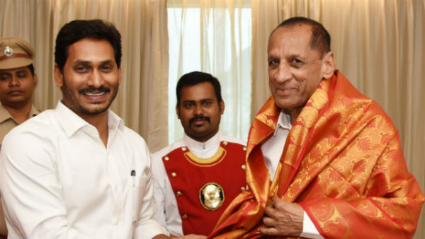 విజయవాడకు గవర్నర్ నరసింహన్..