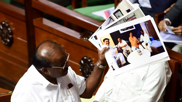 Karnataka speaker summons 12 rebel Congress MLAs tomorrow Karnataka speaker summons 12 rebel Congress MLAs tomorrow