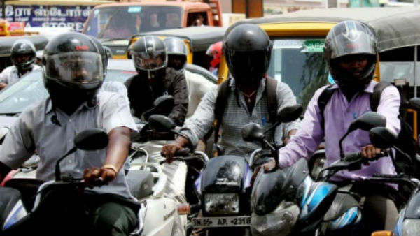 పెరుగుతున్న హెల్మెట్ వాడకం..! ఇంకా బద్దకిస్తున్న నగర వాసులు..!!