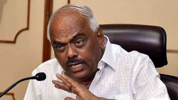 రెబల్ ఎమ్మెల్యేల దెబ్బకు !