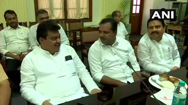 ఎమ్మెల్యేలు ఢూమ్మా !
