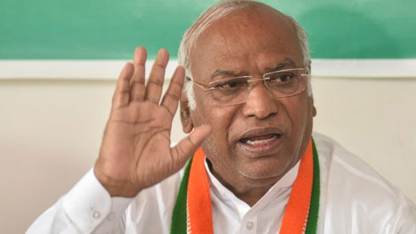 తనతో 6 గురు ఎమ్మెల్యేలు టచ్లో ఉన్నారు సిద్దరామయ్య