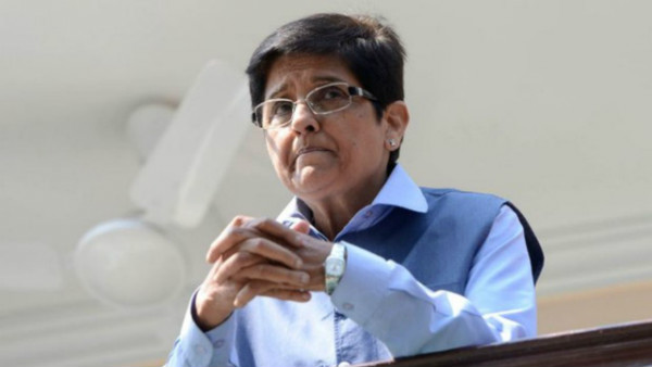 ప్రజలు ఎన్నుకున్న ప్రభుత్వాలను హేళన చేయరాదు