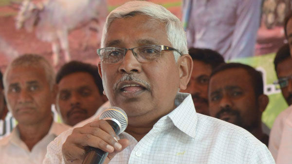 రాష్ట్రాన్ని గవర్నరే కాపాడాలి : కోదండరాం