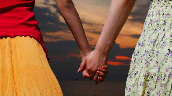 చెన్నై పారిపోయిన అమ్మాయిలు...