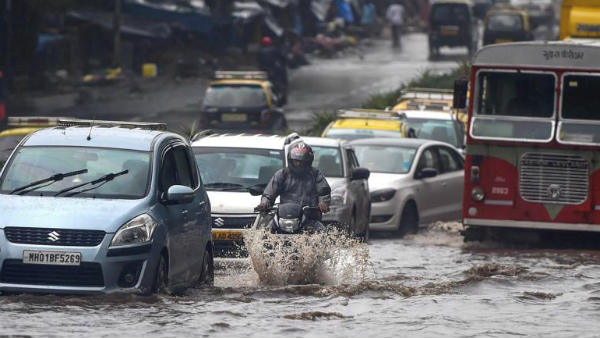 కొత్త నిబంధనలతో తగ్గనున్న ట్రాఫిక్ సమస్య