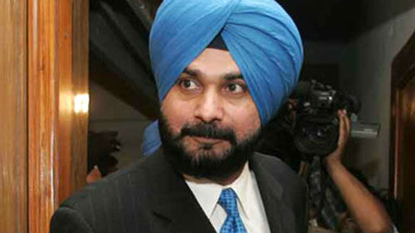 Navjot Singh Sidhu says not quitting Congress Navjot Singh Sidhu says not quitting Congress