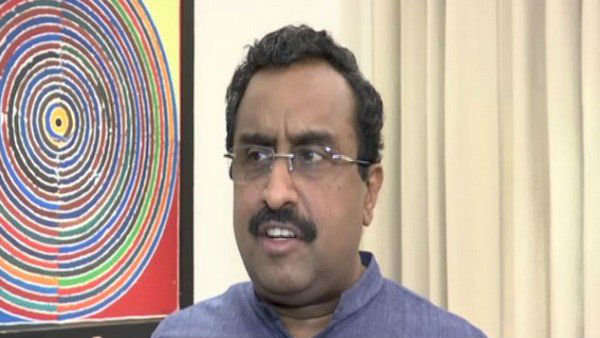 ప్రవాసాంధ్రులు ఇలా చేయటం పైనే..