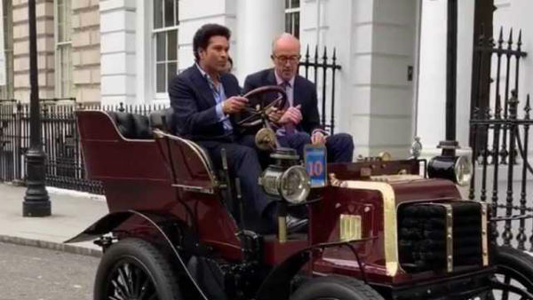 Sachin Tendulkar Drives a 119-Year-Old Vintage Car in London Sachin Tendulkar Drives a 119-Year-Old Vintage Car in London