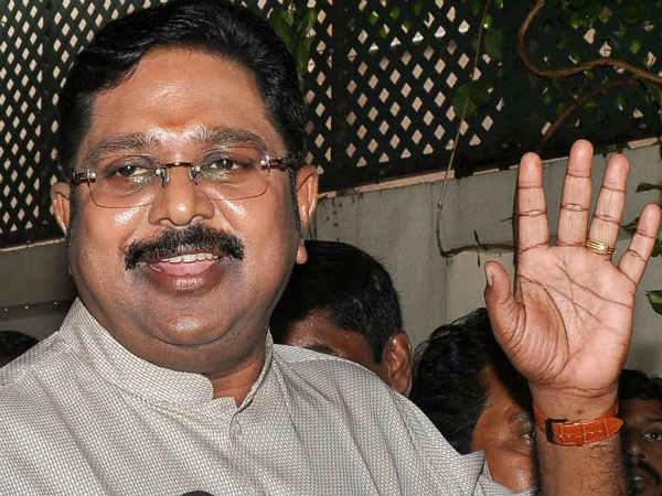 శశికళ అండ్ కో ఔట్