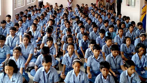 వెల్లువెత్తుతున్న విమర్శలు