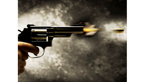 TMC leader Sofiul Hasan shot in Murshidabad TMC leader Sofiul Hasan shot in Murshidabad