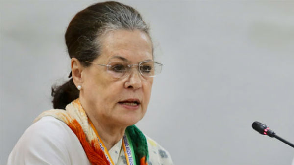 Sonia Gandhi fired on the Center.!Right to Information Act becomimg in-active..!! Sonia Gandhi fired on the Center.!Right to Information Act becomimg in-active..!!