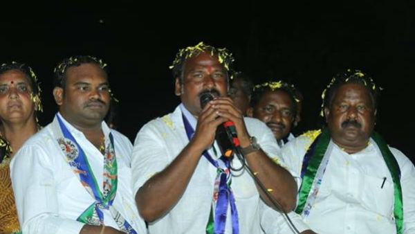 టీడీపీ ఎమ్మెల్యేలను పాములని పేర్కొని రివర్స్ కౌంటర్ వేసిన సుధాకర్ బాబు