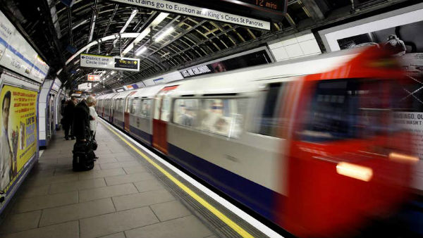 The driver of the train sropped..and did that..!! The driver of the train sropped..and did that..!!