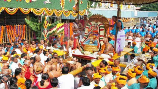 బ్రహ్మోత్సవాలు కూడా అక్కడే నిర్వహిస్తారా?