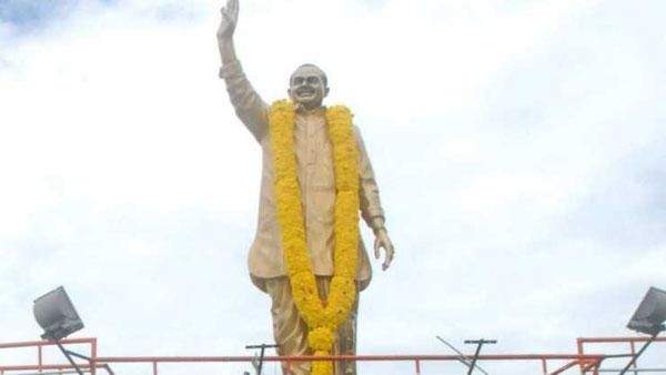 Vellampalli Srinivasa Rao Inaguarated Vangaveti Mohan Ranga Park And Statue At Vijayawada.! Vellampalli Srinivasa Rao Inaguarated Vangaveti Mohan Ranga Park And Statue At Vijayawada.!