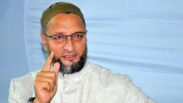 Owaisi turns guns at Rajini Kanth, questions if he wants another Mahabharat Owaisi turns guns at Rajini Kanth, questions if he wants another Mahabharat