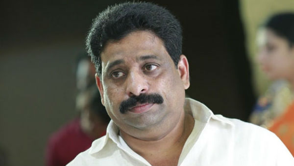 టీడీపీ అధినేత చంద్రబాబు , లోకేష్ టార్గెట్ గా విజయసాయి పోస్ట్ .. రివర్స్ కౌంటర్ ఇచ్చిన బుద్దా వెంకన్న