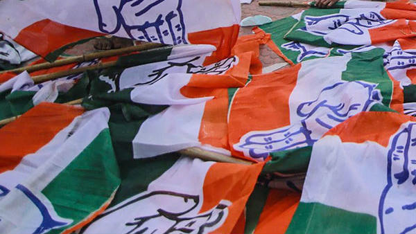 తెలంగాణ పీసీసీ పగ్గాలు ఎవరికి..! లోతైన కసరత్తు చేస్తున్న ఏఐసిసి..!!